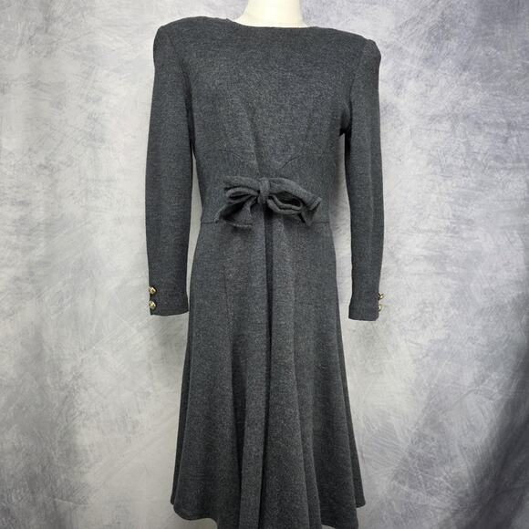 Kwai Dresses & Skirts - Vintage Kwai Dress Womens 14 Petite Gray Knit Fit & Flare Sweater Midi Bow USA
